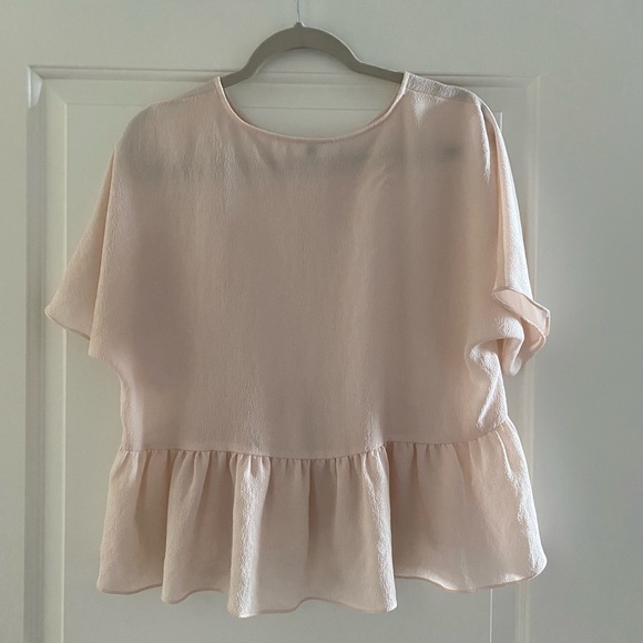 Wilfred Light Pink Blouse. From Aritzia. Size: S. - Picture 2 of 7